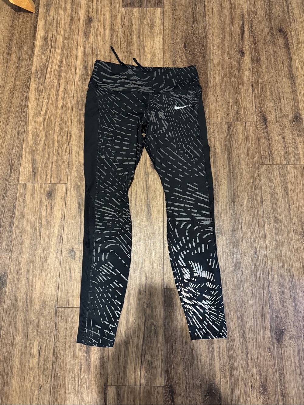 Nike Black Leggings with Reflective Gray Dash Pattern